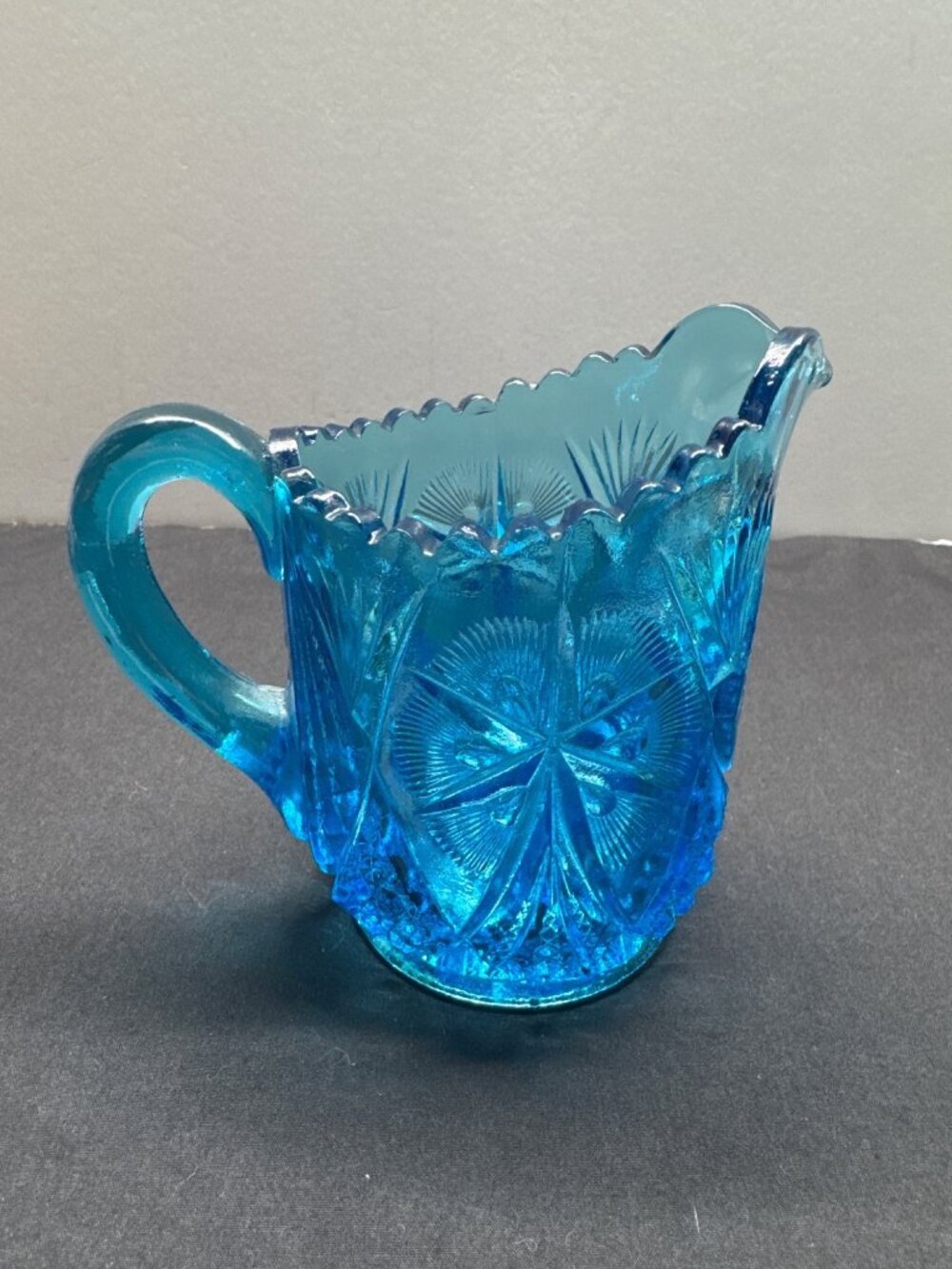 Kemple Glass Works Aqua Blue Yutec Pattern Creamer Scalloped Rim & Starburst Mot